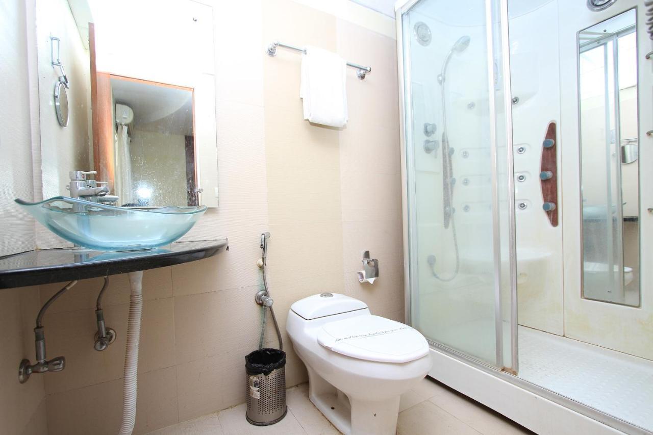 Capital O 80566 Hotel Mayank Bilāspur Zewnętrze zdjęcie